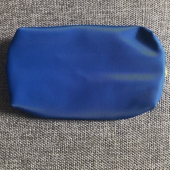 Mandarina Duck Faux Leather Small Makeup Travel Pouch Zippier Royal Blue - Picture 4 of 10